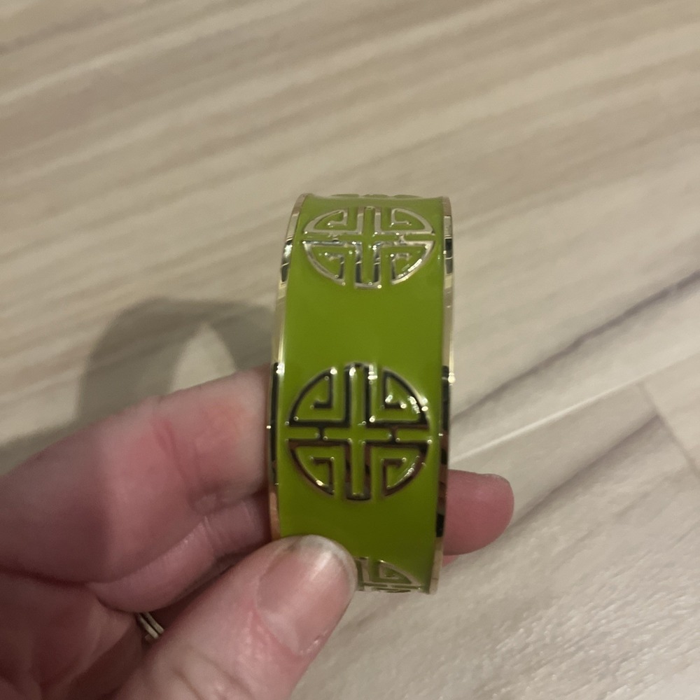 Shanghai Tang Green and Gold Enamel Bangle Bracelet - Picture 4 of 9